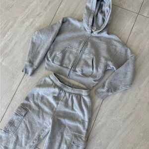 Aritzia Gray Sweatpants & Sweater Set